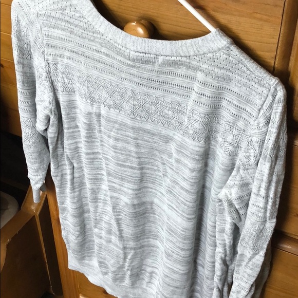 Light weight sweater - Picture 3 of 3